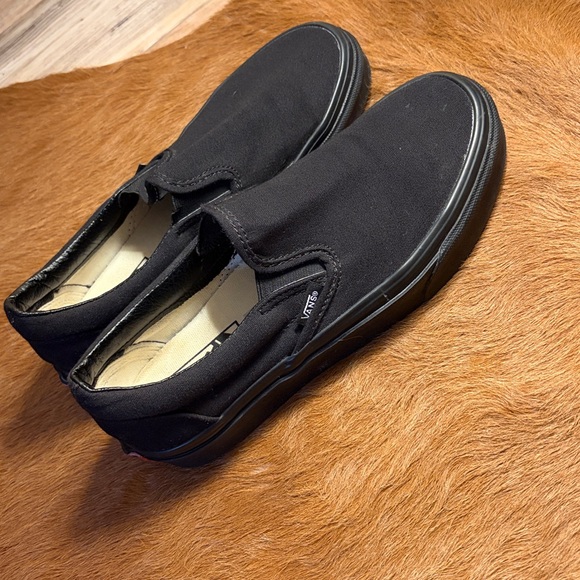 Vans Men's Classic Black Slip-On Loafers - Picture 2 of 2